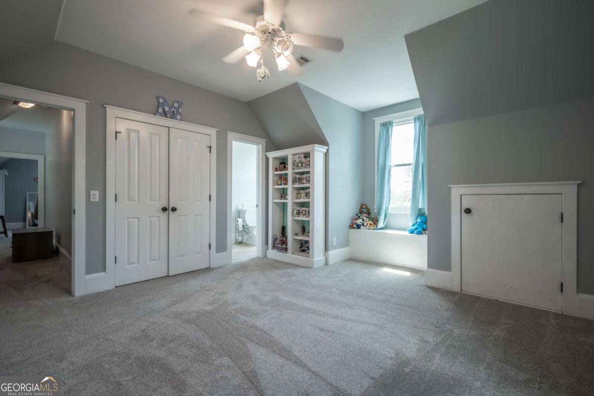 15 Chestnut Oak Run Property Photo 40