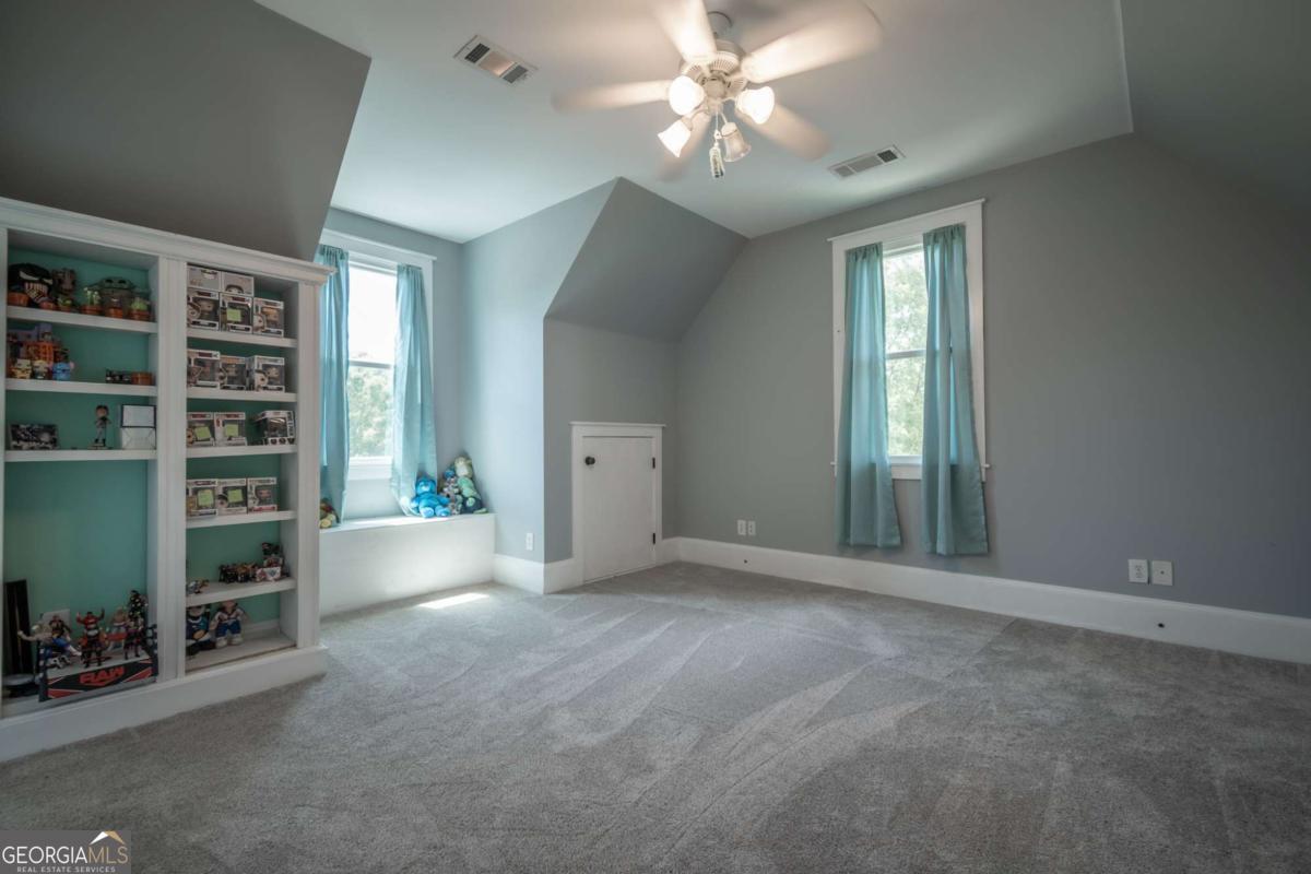 15 Chestnut Oak Run Property Photo 43