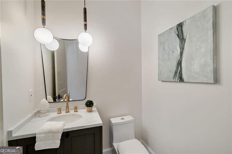 1068 Moores Mill Road Nw Property Photo 8