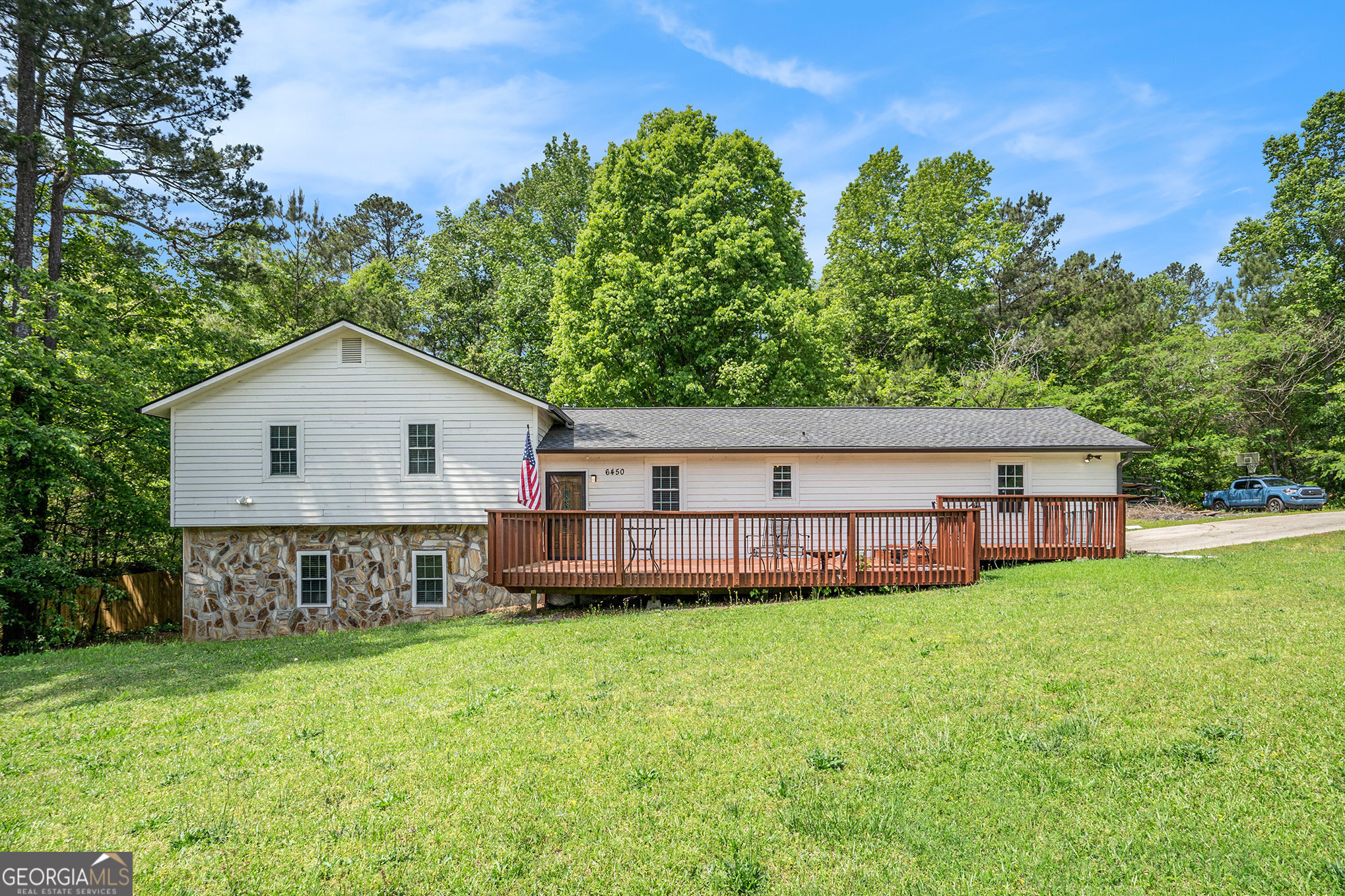 6450 Ivey Road Se Property Photo 1