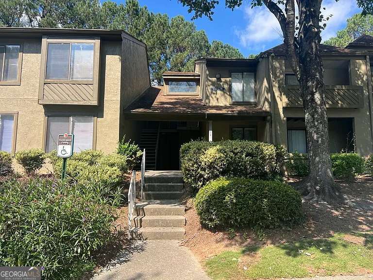 114 Seasons Parkway Property Photo 1