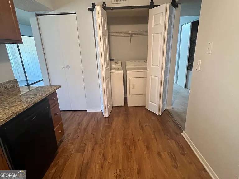 114 Seasons Parkway Property Photo 3