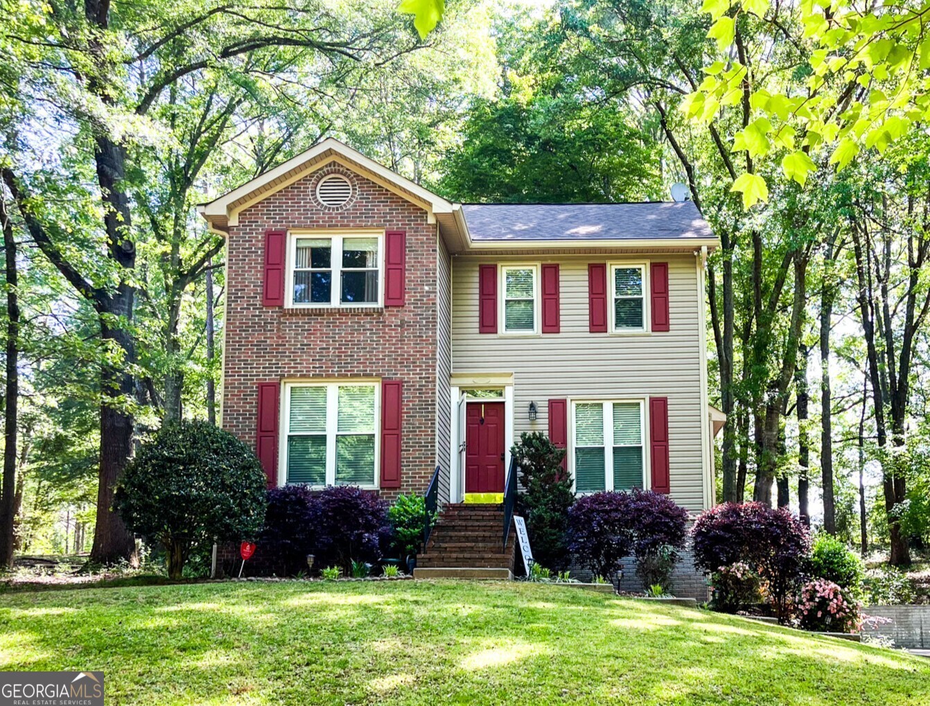 110 Cedar Creek Court Property Photo 1