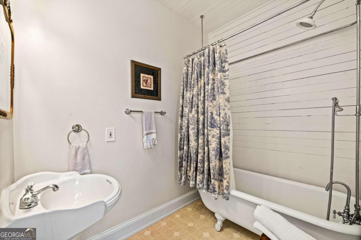 103 Ragsdale Place Property Photo 38