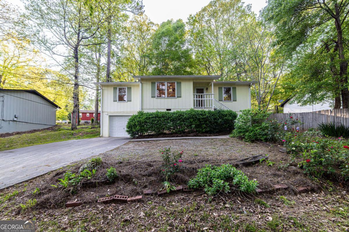 683 Waleska Road Property Photo 1