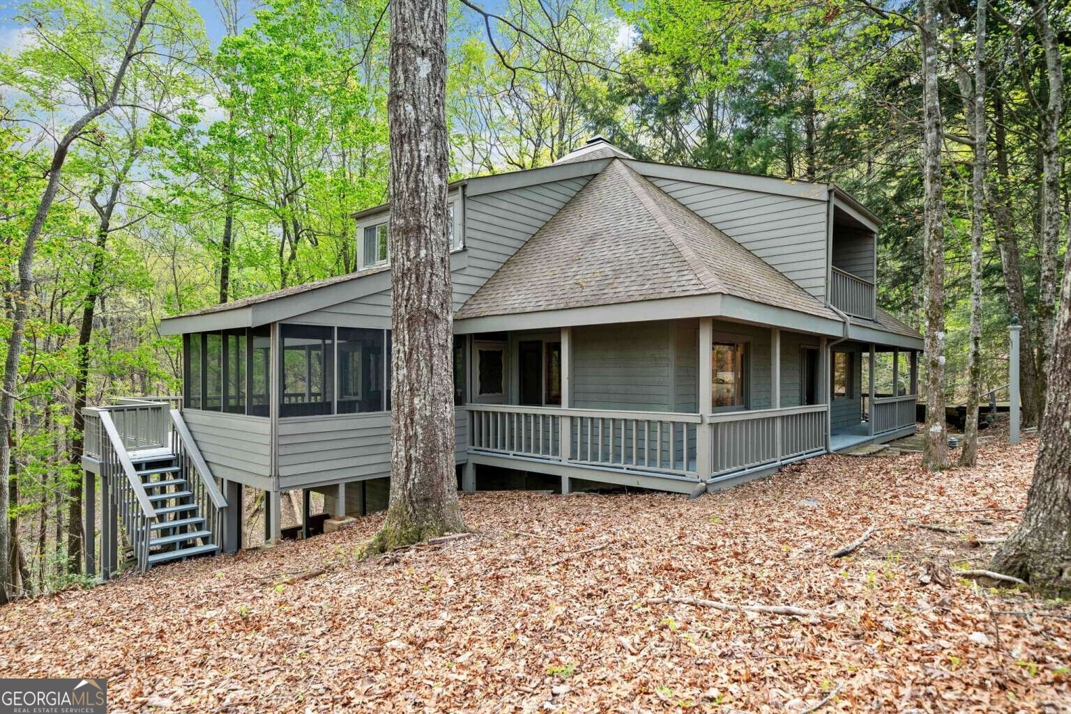 24 White Oak Knoll Property Photo