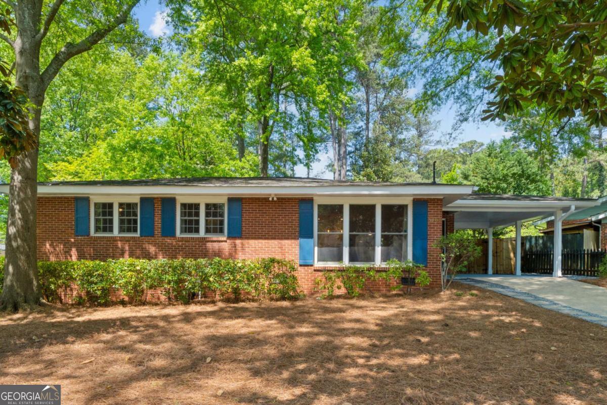 3700 Sexton Woods Drive Property Photo 1