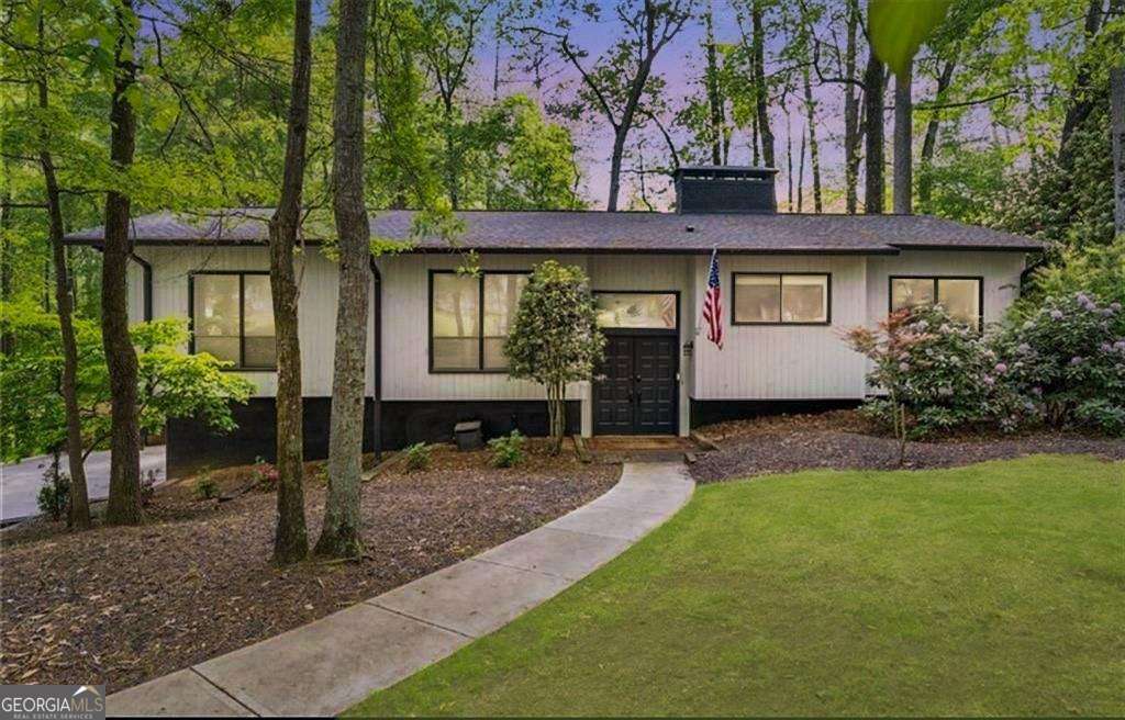 230 Summerfield Drive Property Photo 1