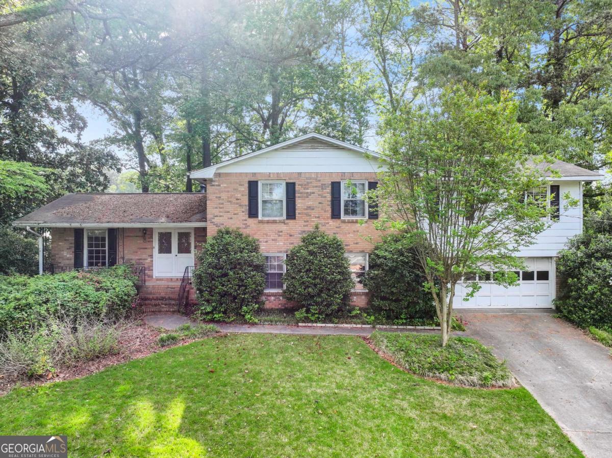 3844 Lake Drive Se Property Photo 1
