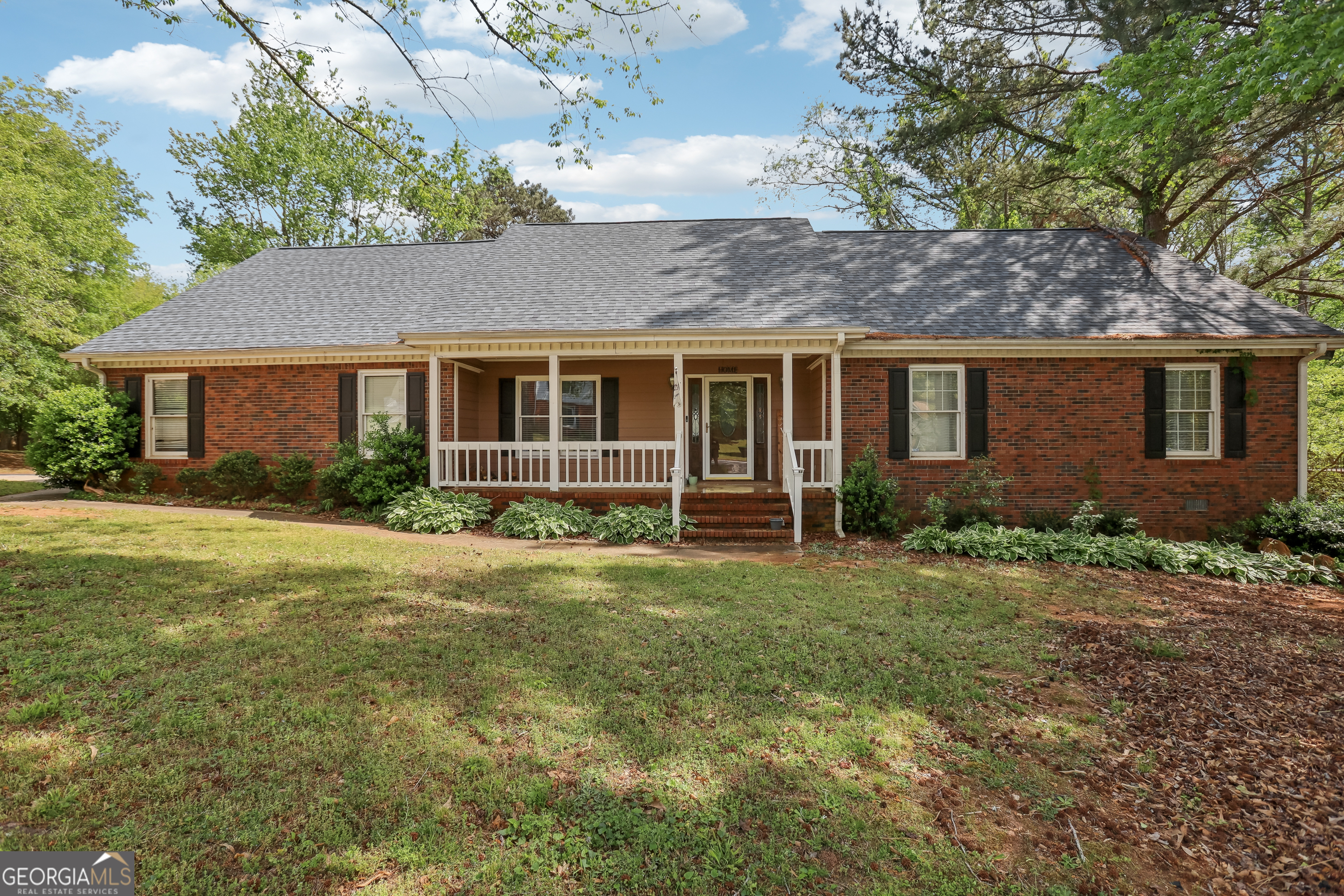 2301 Sharon Court Se Property Photo 1