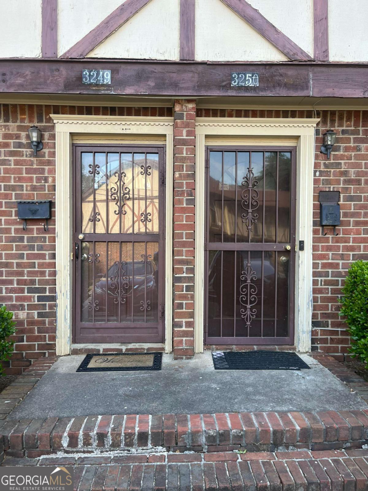 3250 Abbeywood Drive Property Photo 1