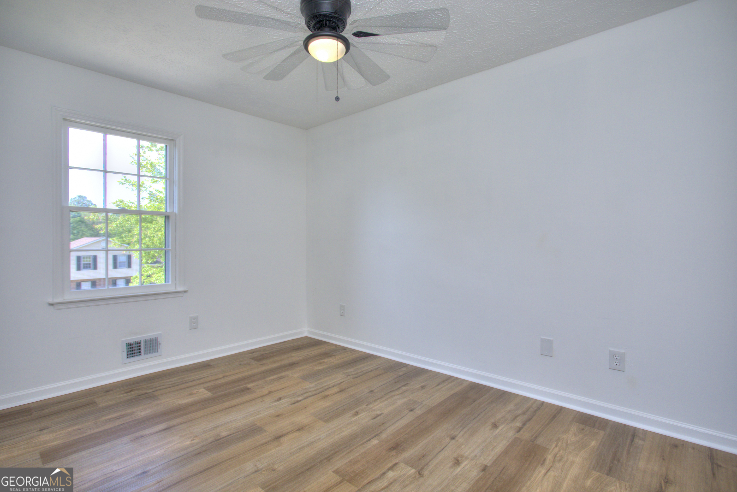 130 Belmont Farms Drive Property Photo 28