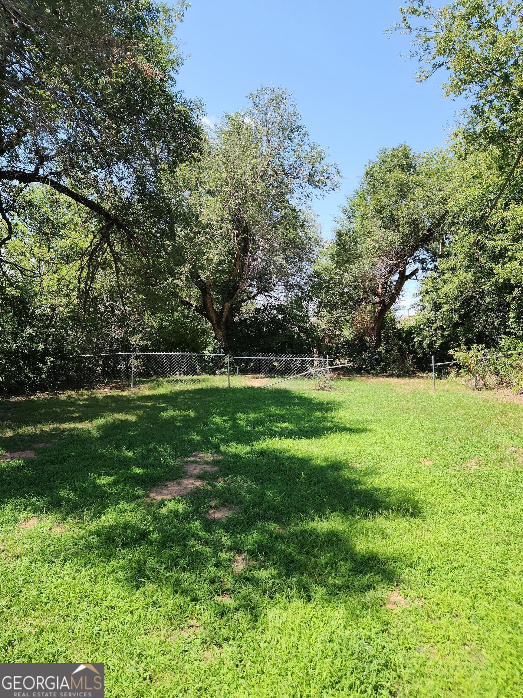 127 N Elm Street Property Photo