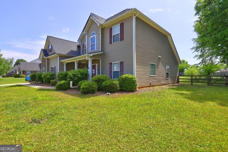 156 Oakwood Drive Property Photo 1