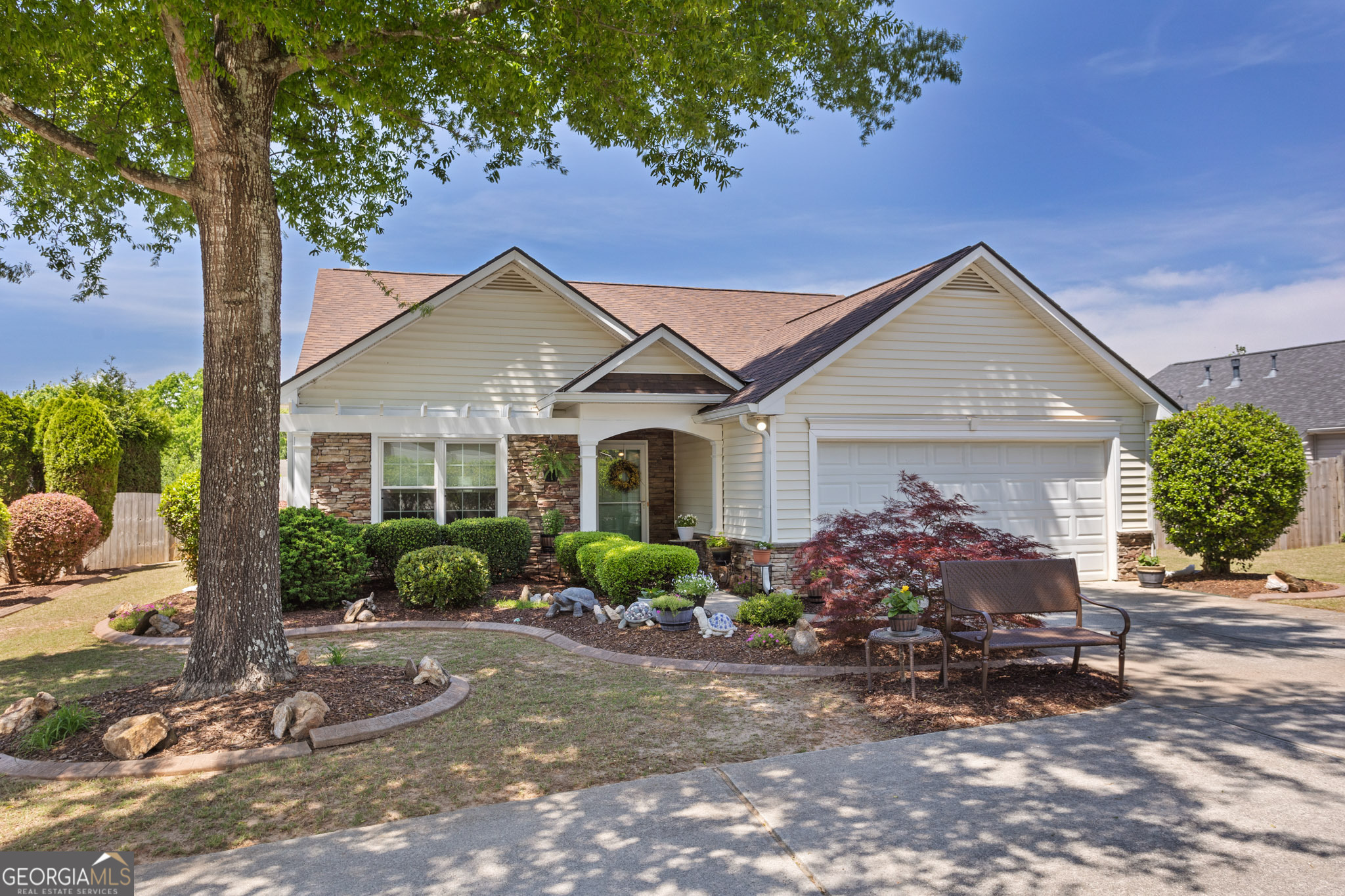 327 Stone Valley Crossing Property Photo 1