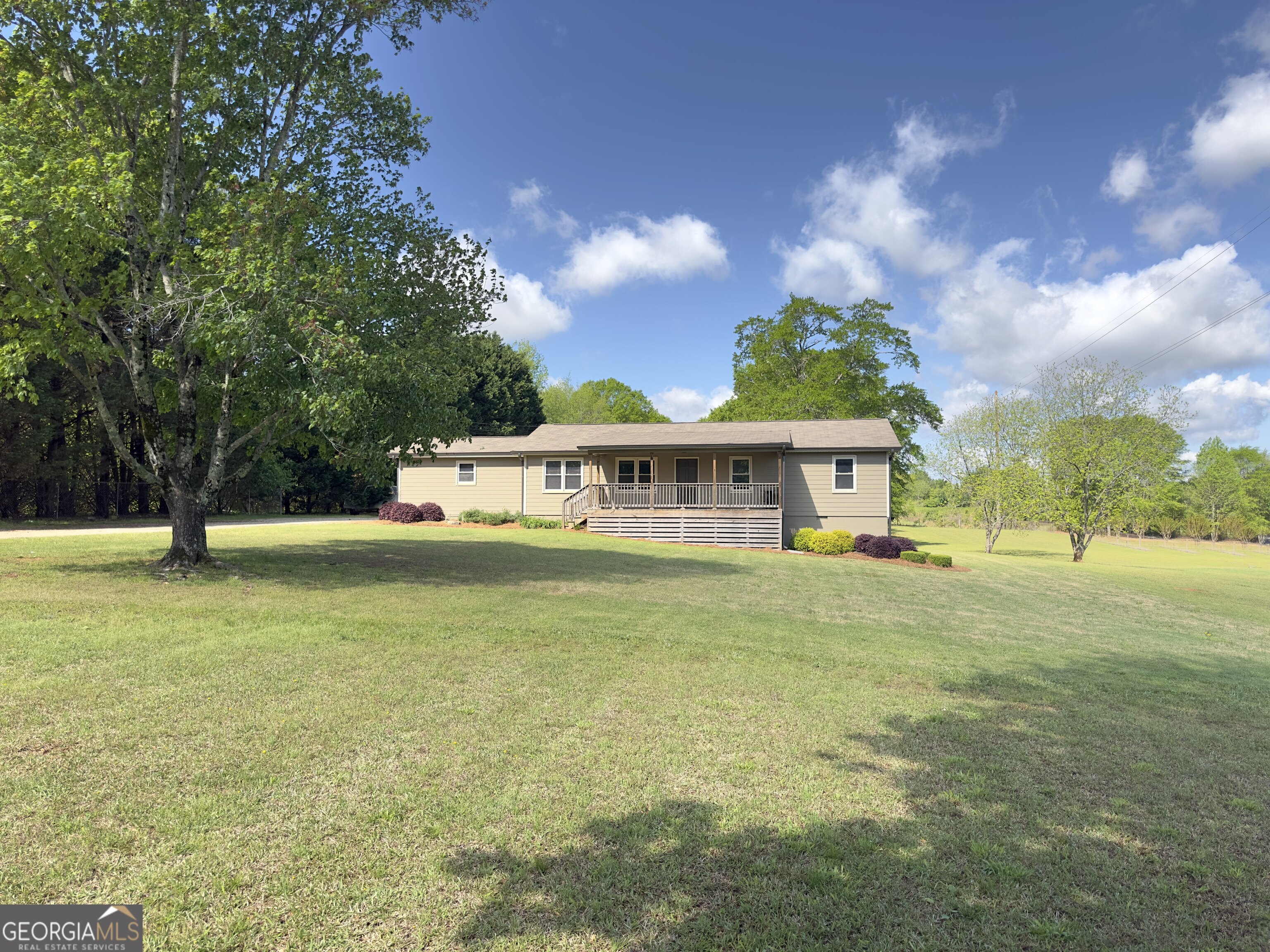 72 S Bethany Road Property Photo 1