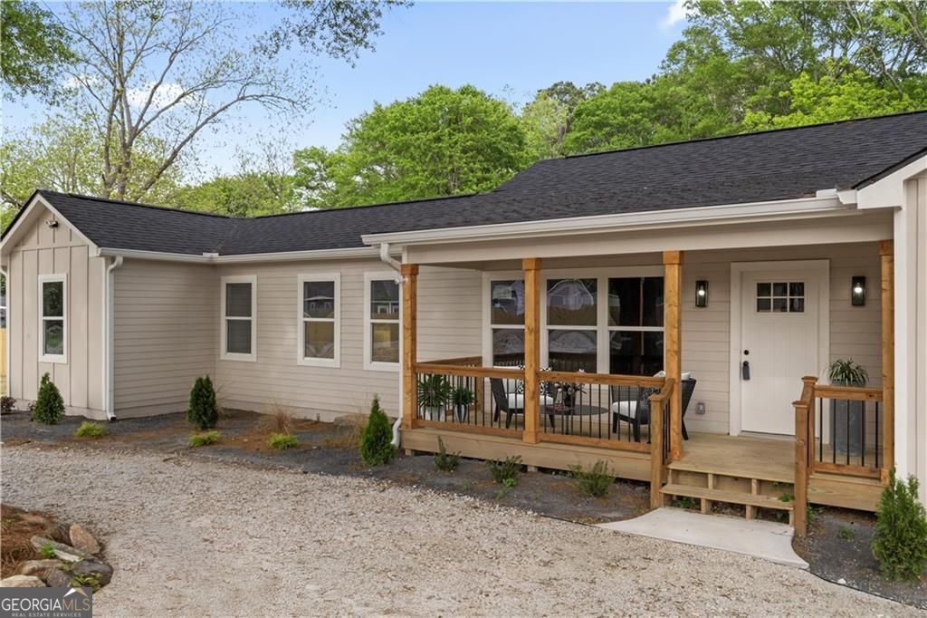 1835 Hawkins Street Property Photo 1