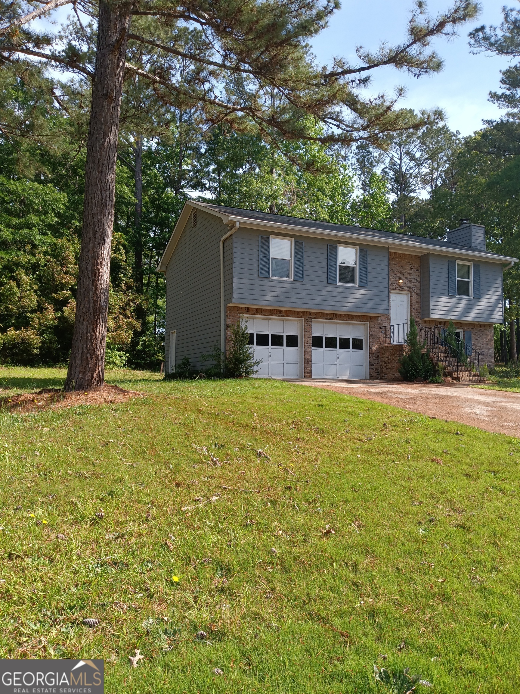 4616 Hamlet Walk Se Property Photo 1