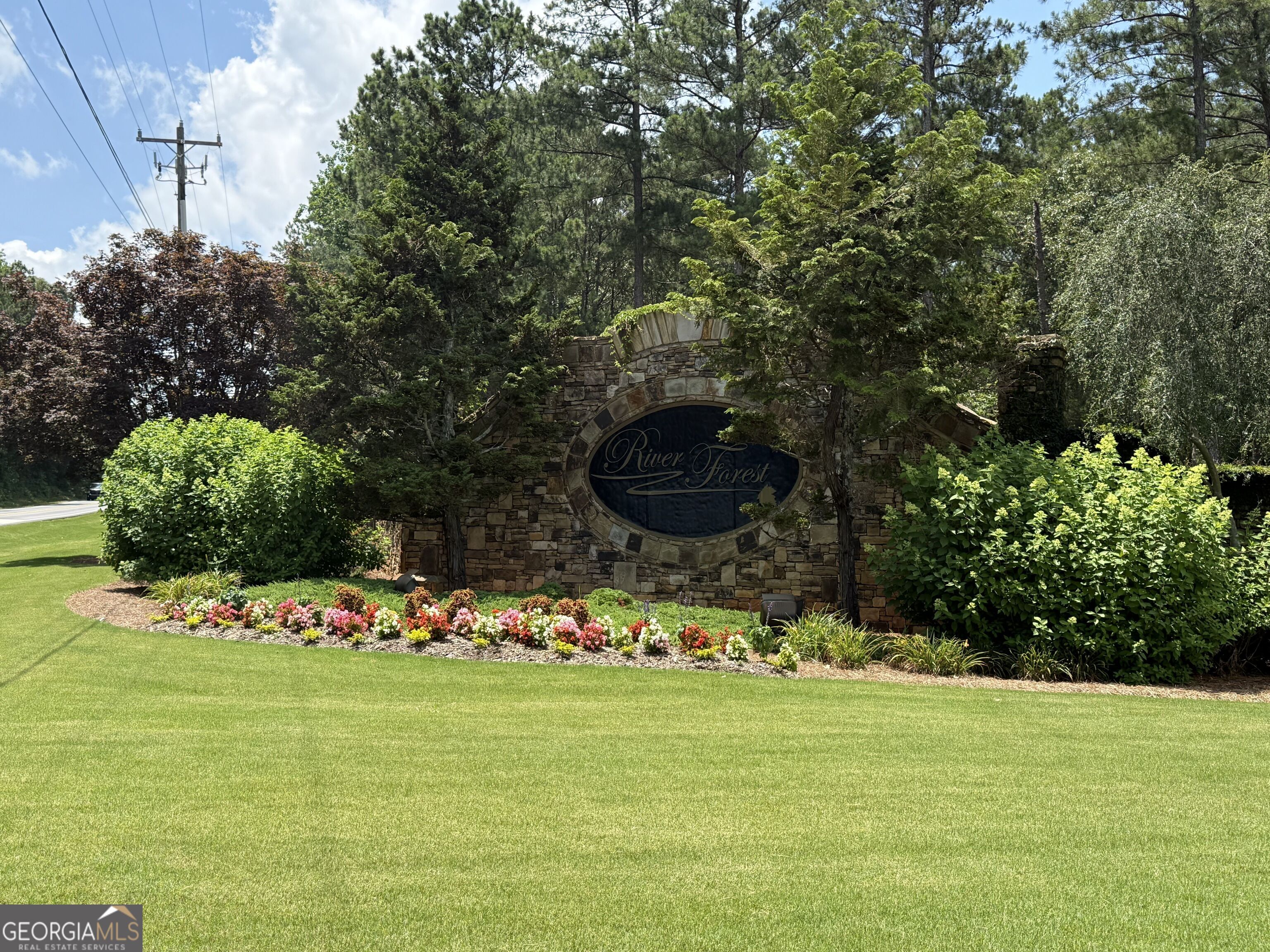 613 Forest Pointe Drive Property Photo 1