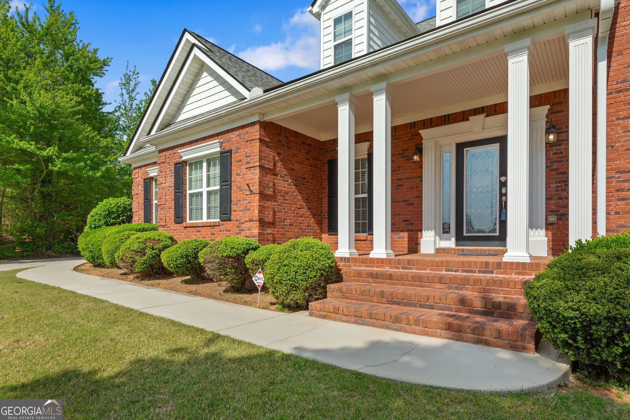 711 Wilhaven Court Property Photo 4