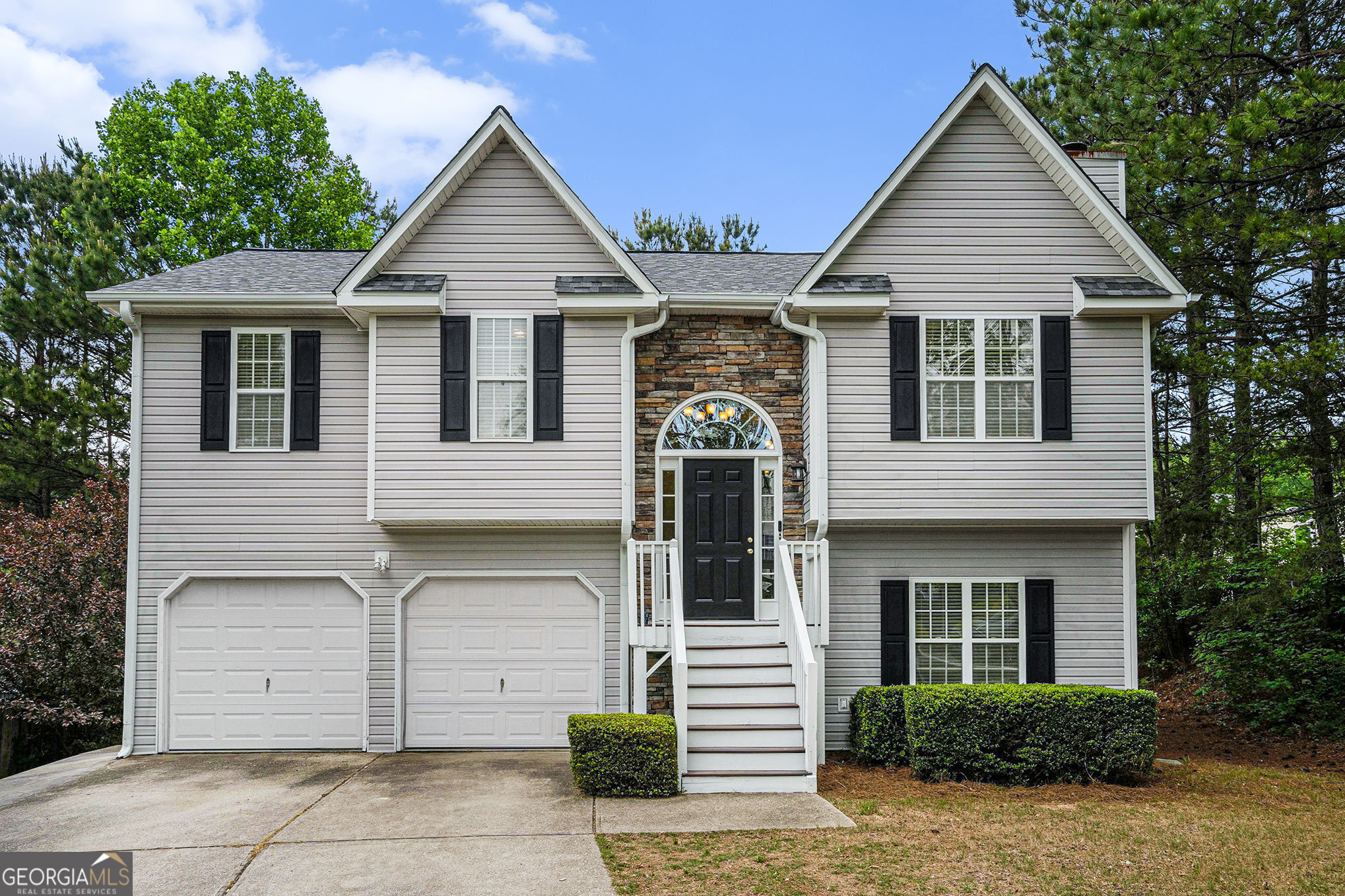 7832 Cambridge Drive Property Photo 1