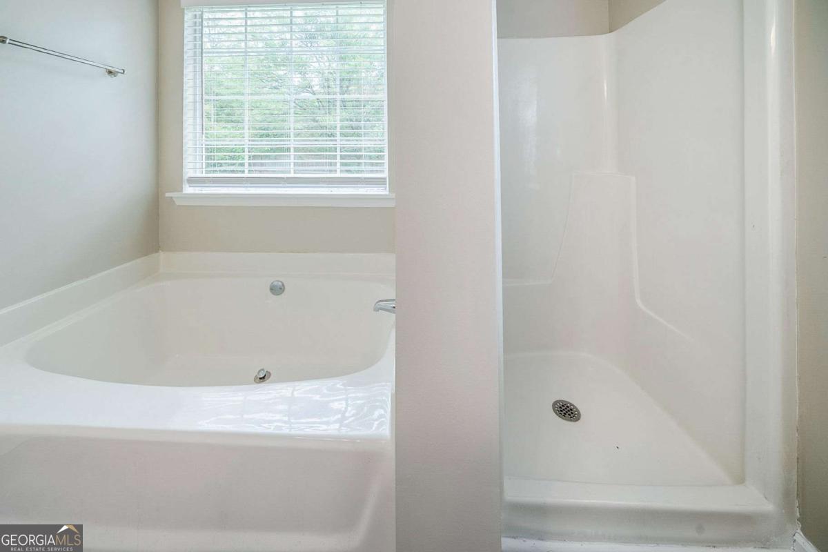 228 Roberts Trail Property Photo 14