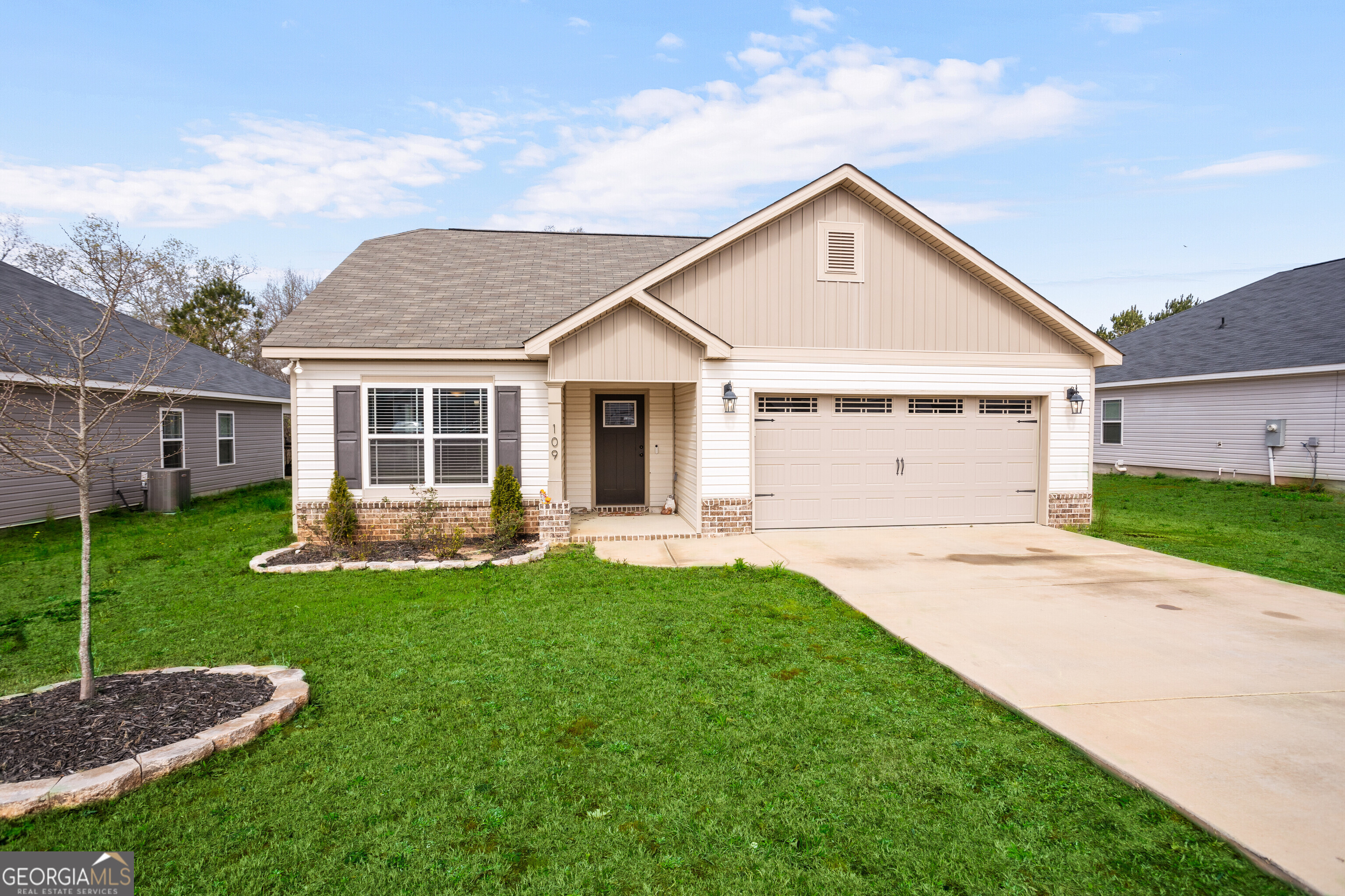 109 Red Tail Circle Property Photo