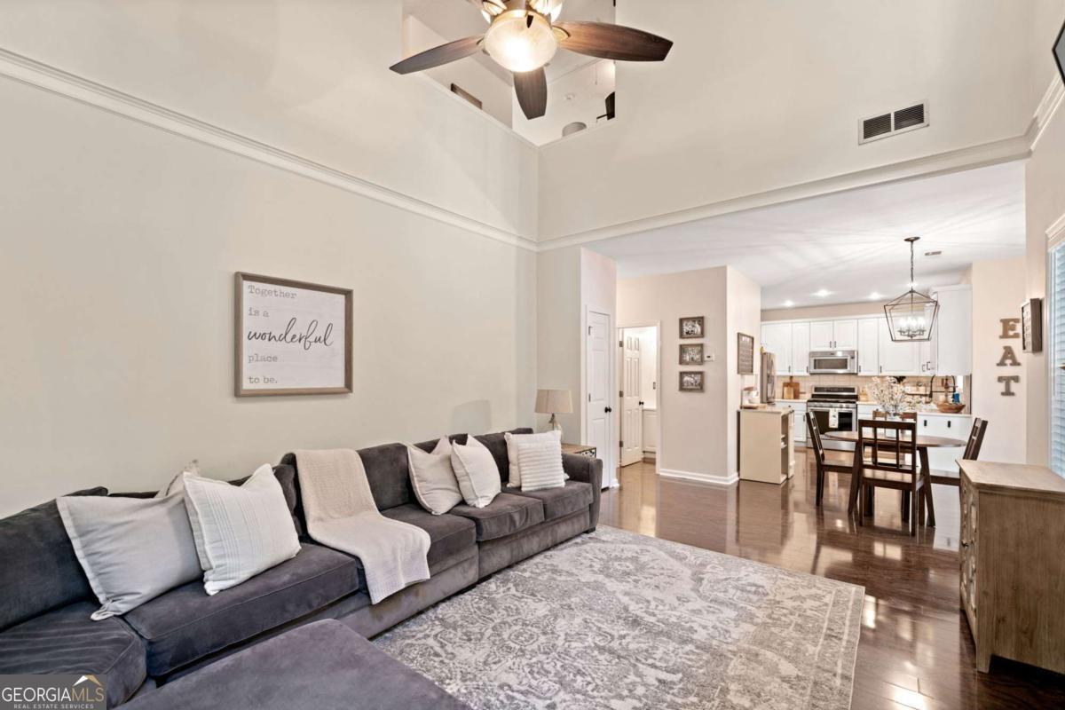 160 Wentworth Drive Property Photo 8