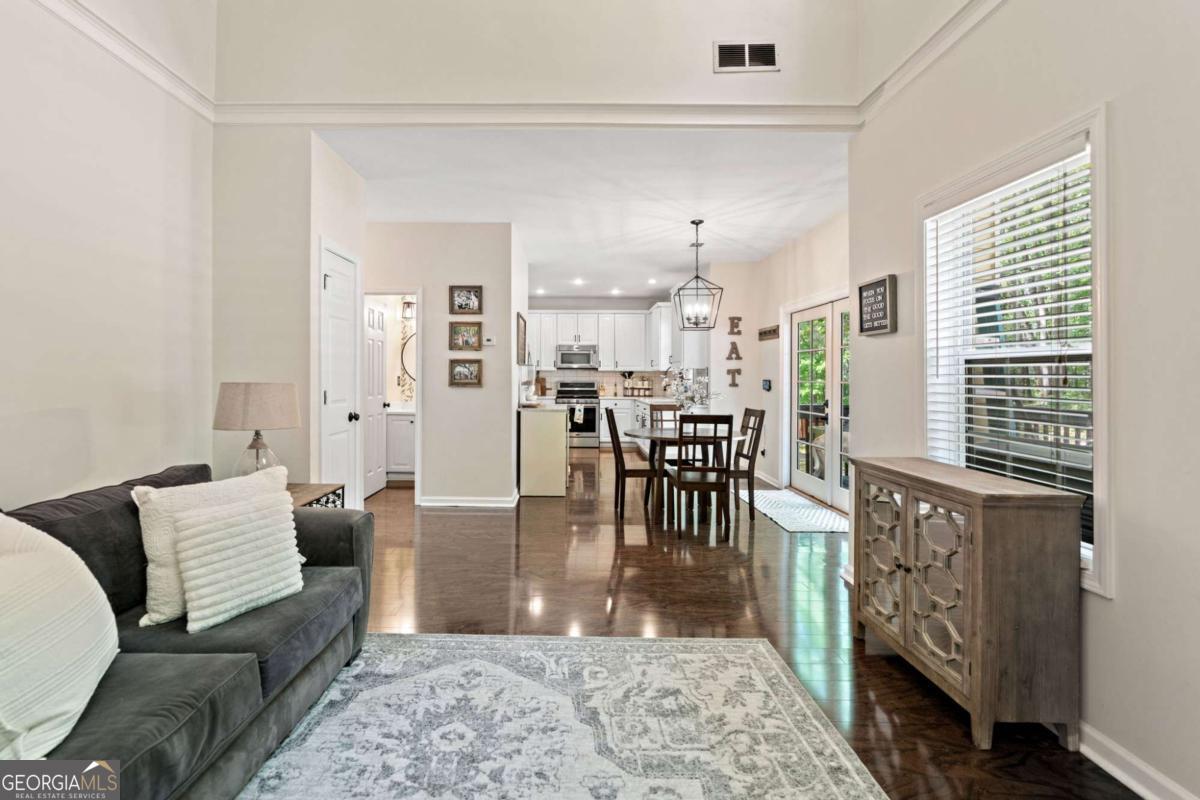 160 Wentworth Drive Property Photo 10
