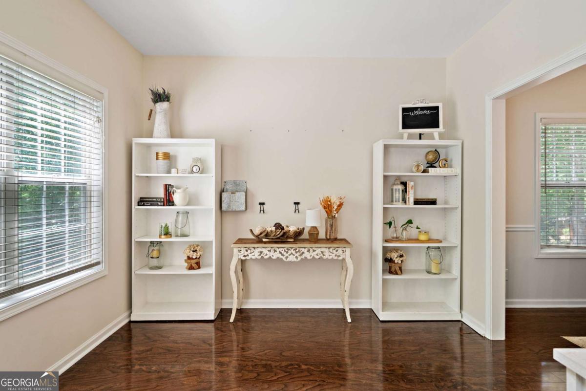 160 Wentworth Drive Property Photo 17