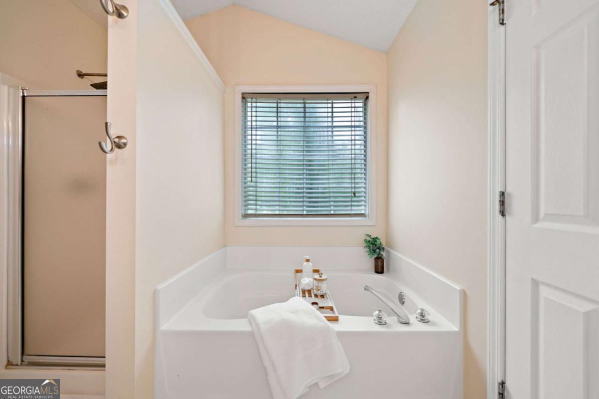 160 Wentworth Drive Property Photo 22