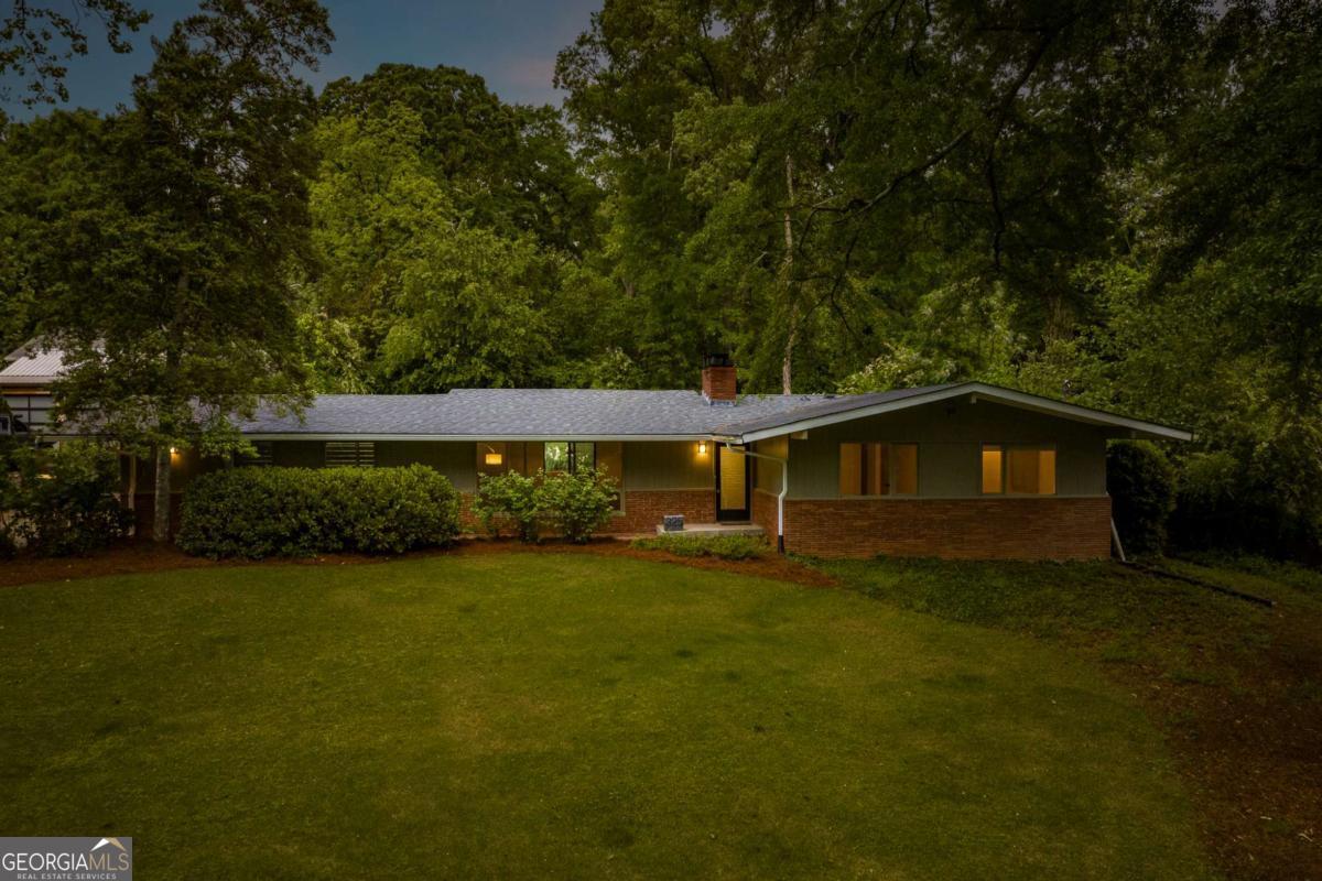 325 Duncan Springs Road Property Photo 1