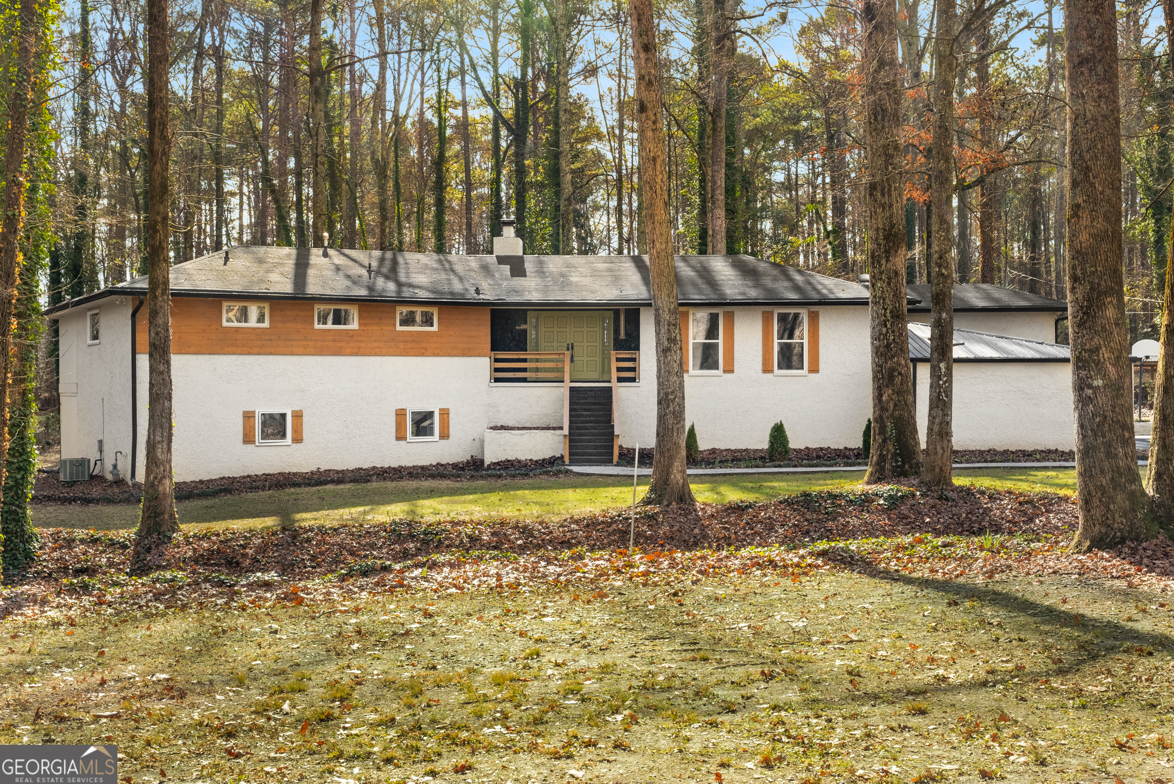 2019 Emerald Drive Property Photo 1