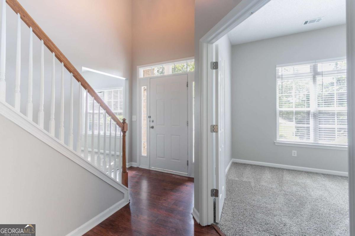 6757 Delaware Bend Property Photo 3