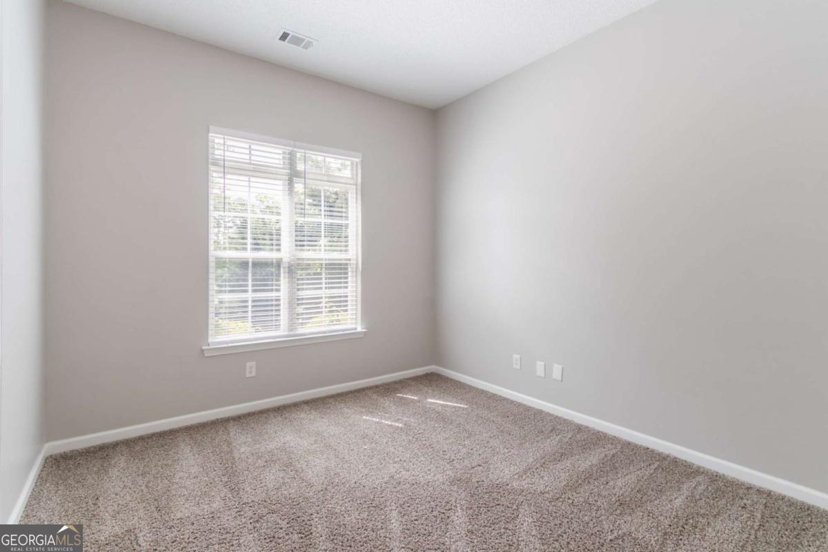 6757 Delaware Bend Property Photo 4