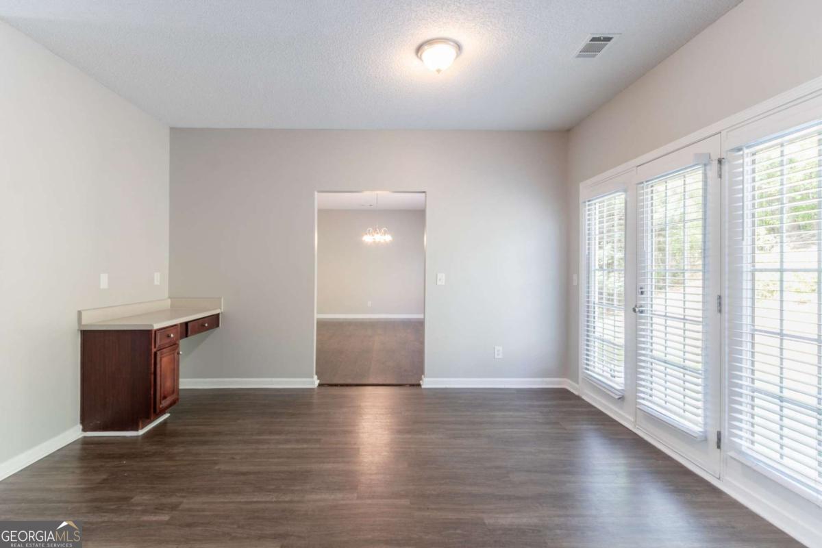 6757 Delaware Bend Property Photo 9
