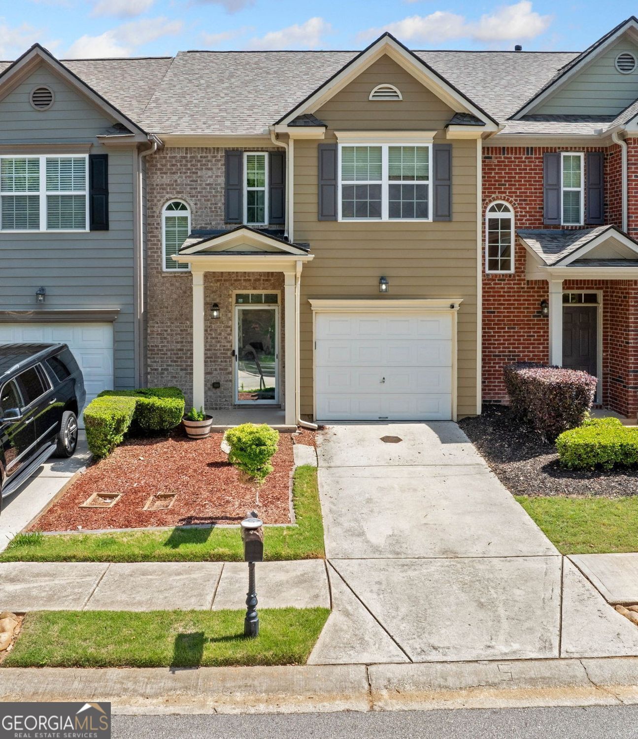 3366 Thornbridge Drive Property Photo 1