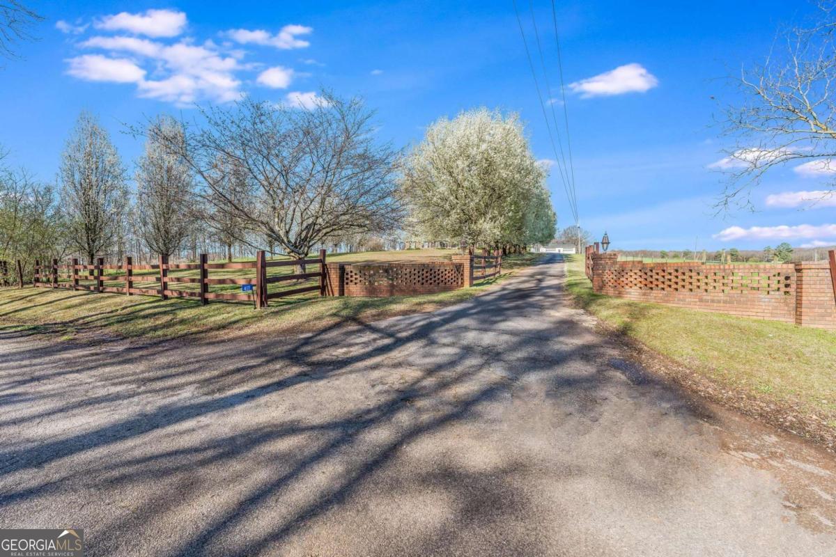 417 Pulliam Lane Property Photo
