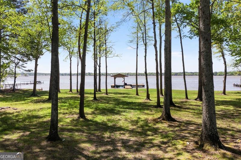 420 County Road 496 Property Photo 6