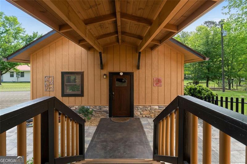 420 County Road 496 Property Photo 52