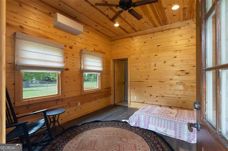 420 County Road 496 Property Photo 58