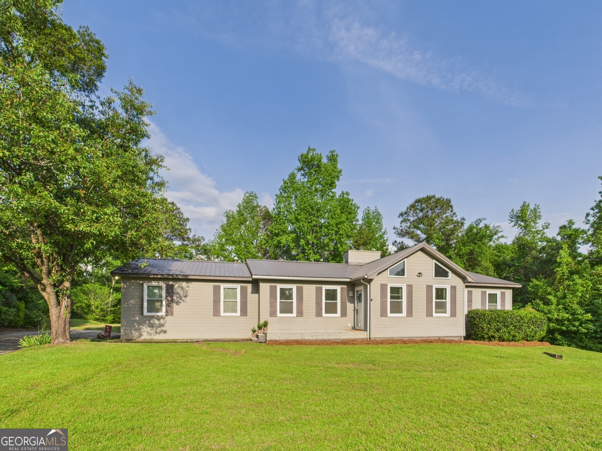 121 Girl Scout Road Property Photo