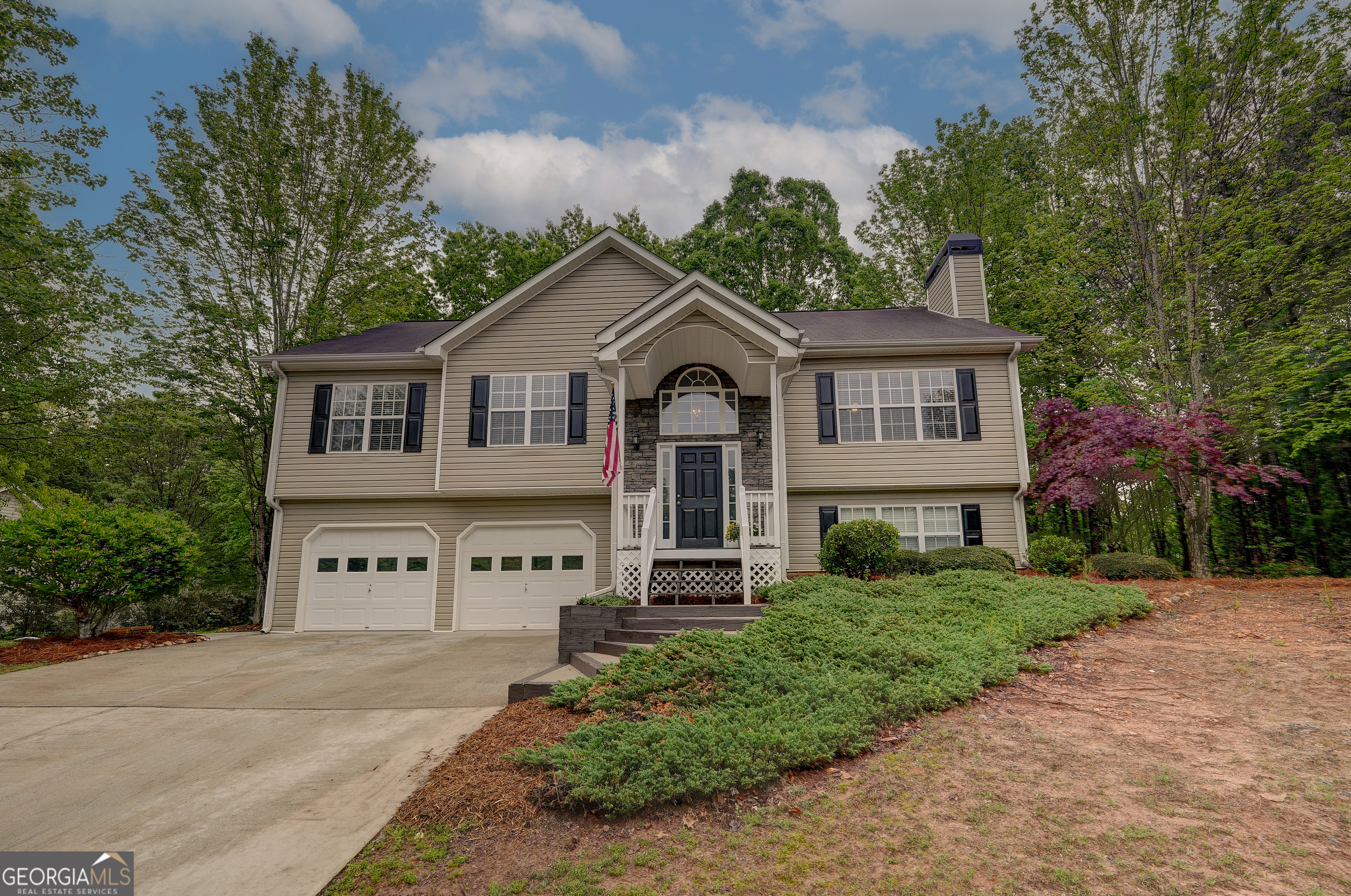 332 Red Fox Drive Property Photo 1