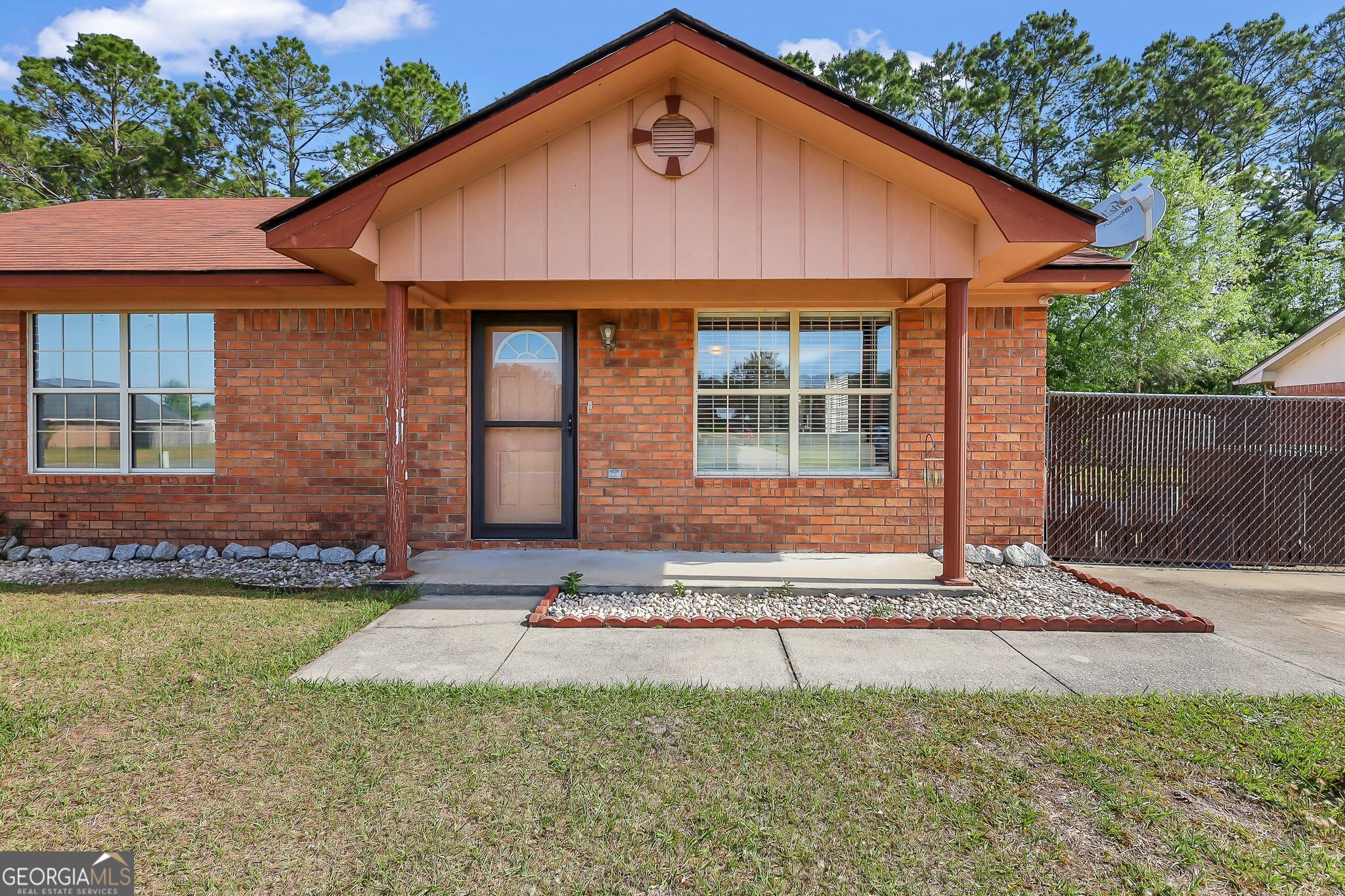 1467 Enterprise Drive Property Photo 1