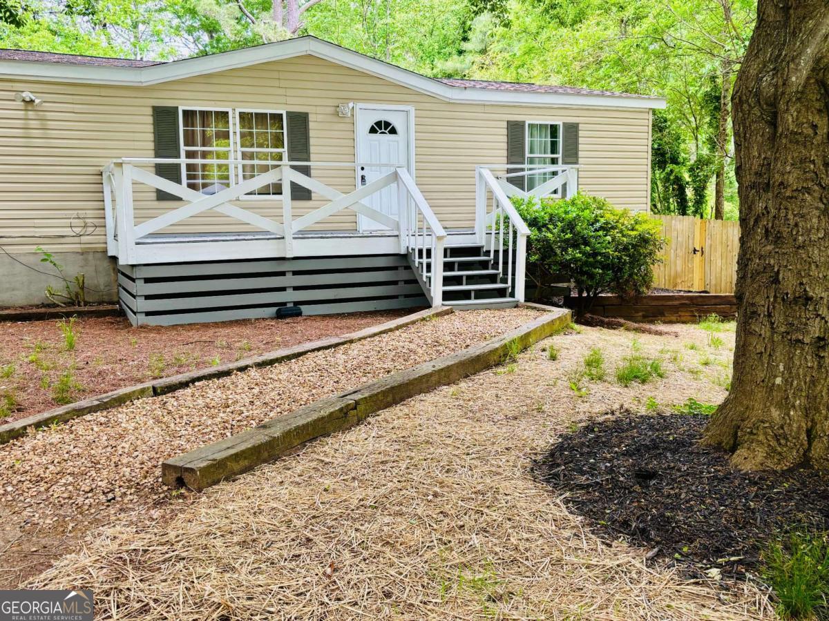 8 Dixie Drive Property Photo 1