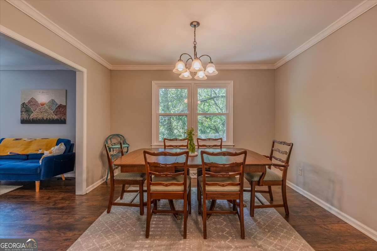 20 Mitchell Circle Se Property Photo 7