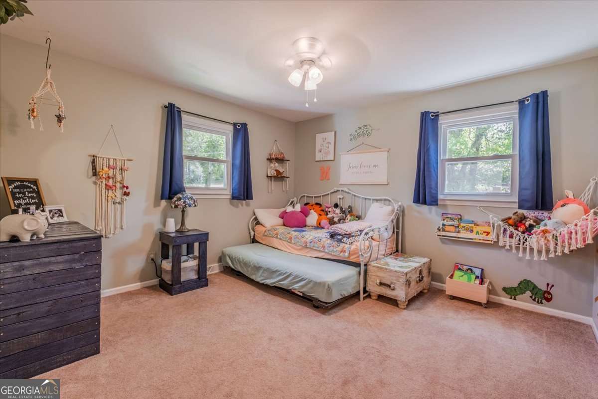 20 Mitchell Circle Se Property Photo 10