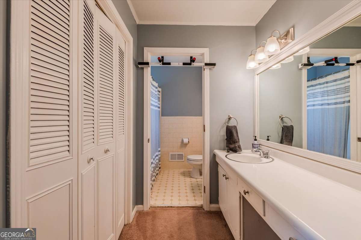 20 Mitchell Circle Se Property Photo 12