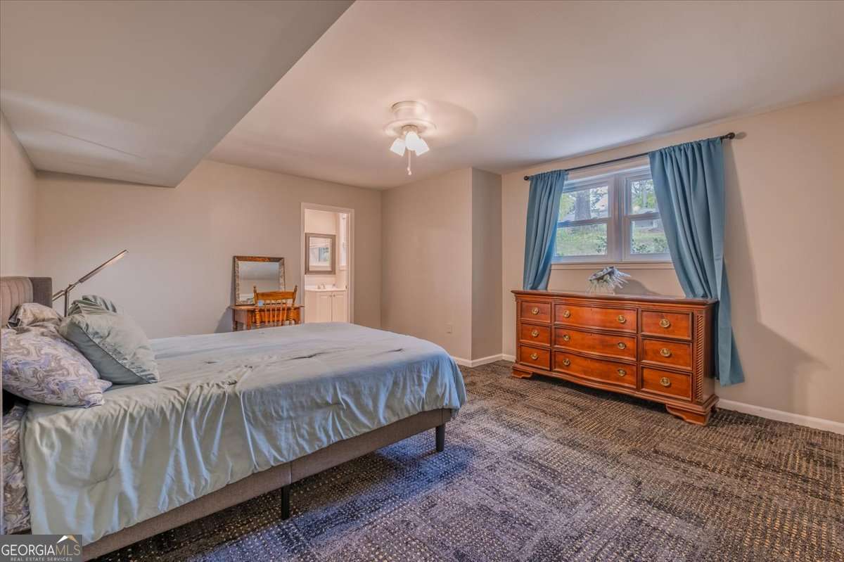 20 Mitchell Circle Se Property Photo 25