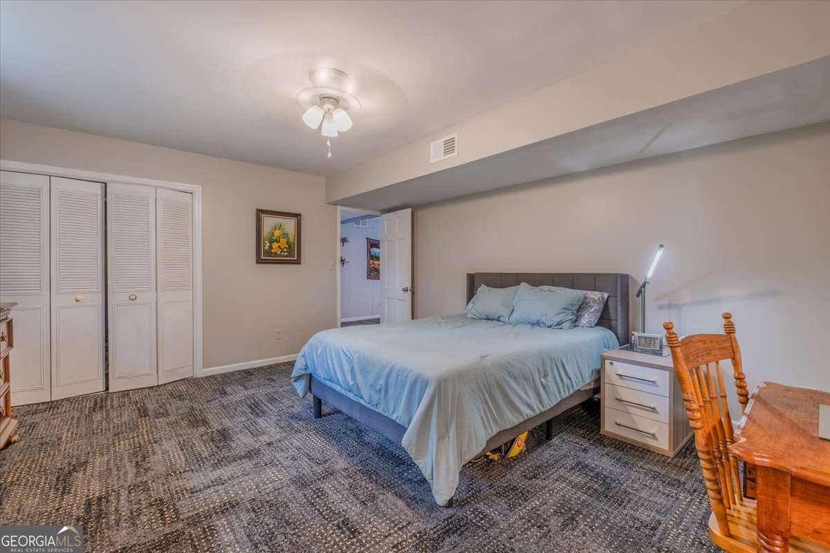 20 Mitchell Circle Se Property Photo 27